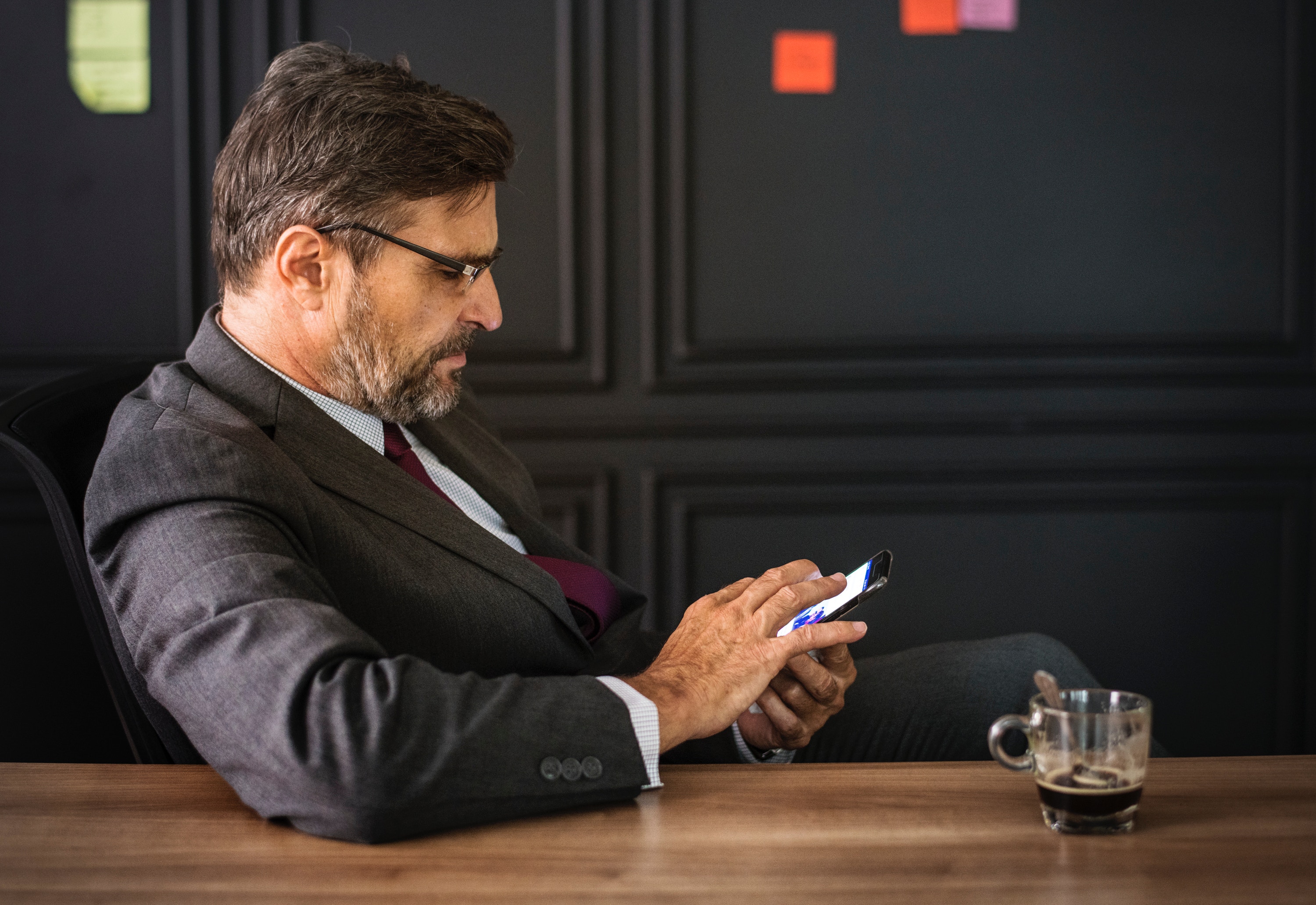 Das Tinder für Banker ist da – FinanceFWD