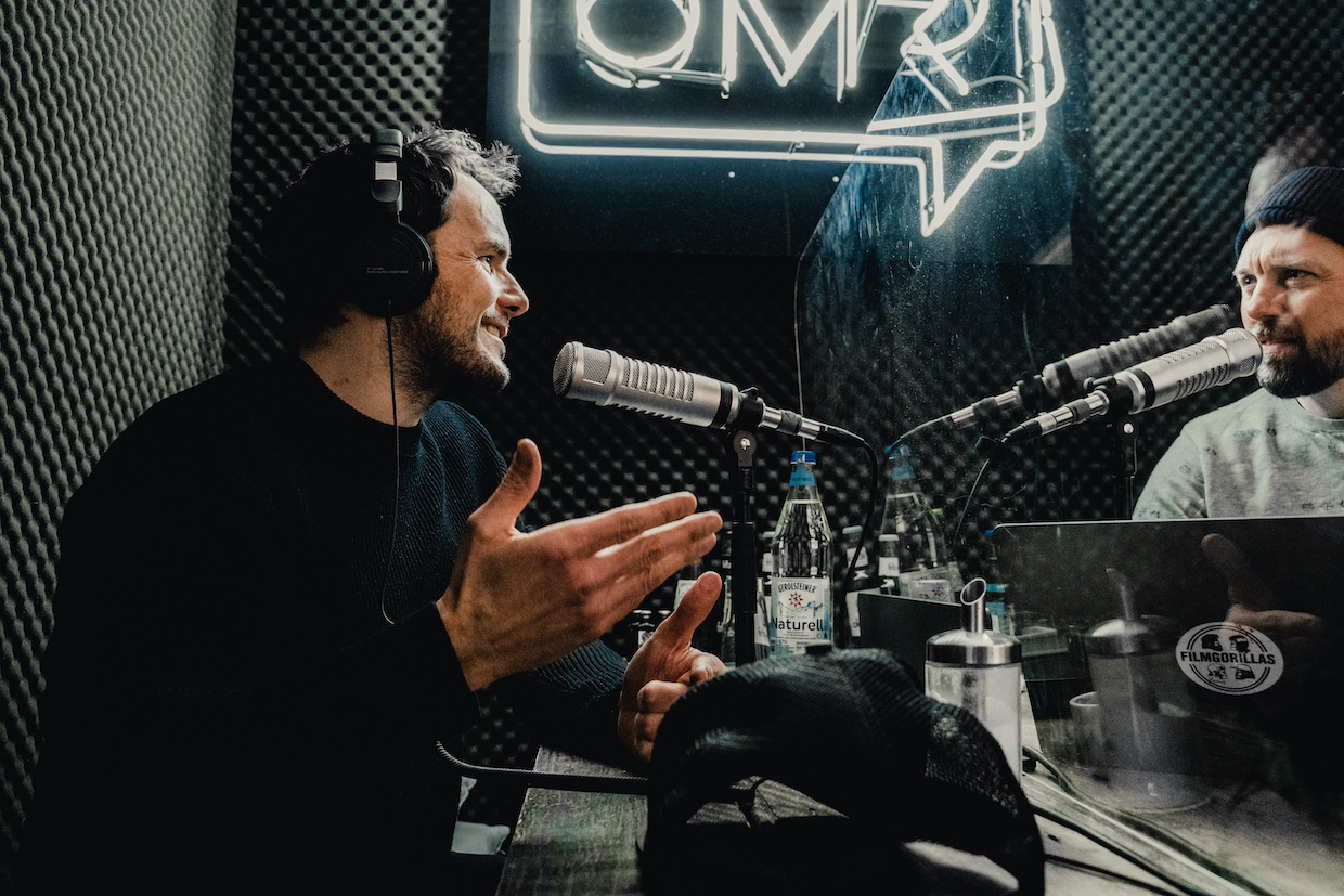 „Ich bin schon einer, der sein Geld in Aktien reinhaut!“ – Fernsehkoch Steffen Henssler im MONEY MONEY-Podcast – FinanceFWD