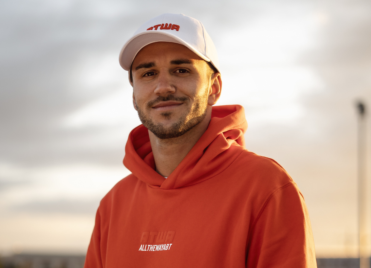 „Ich hatte mal eine Phase, da dachte ich, ich werde Day-Trader!“ – Rennfahrer Daniel Abt im MONEY MONEY- Podcast – FinanceFWD