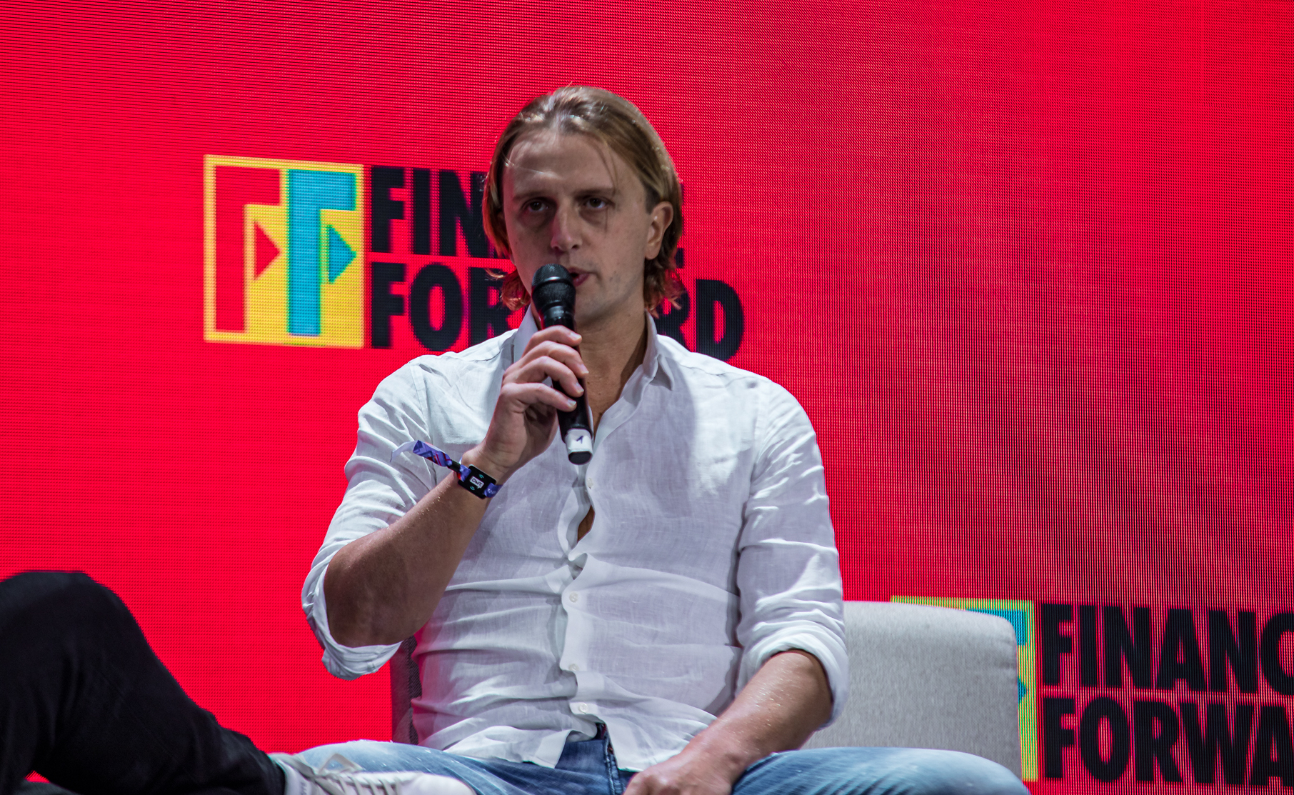 Revolut knackt Eine-Millionen-Download-Marke – und bringt neues Feature – FinanceFWD