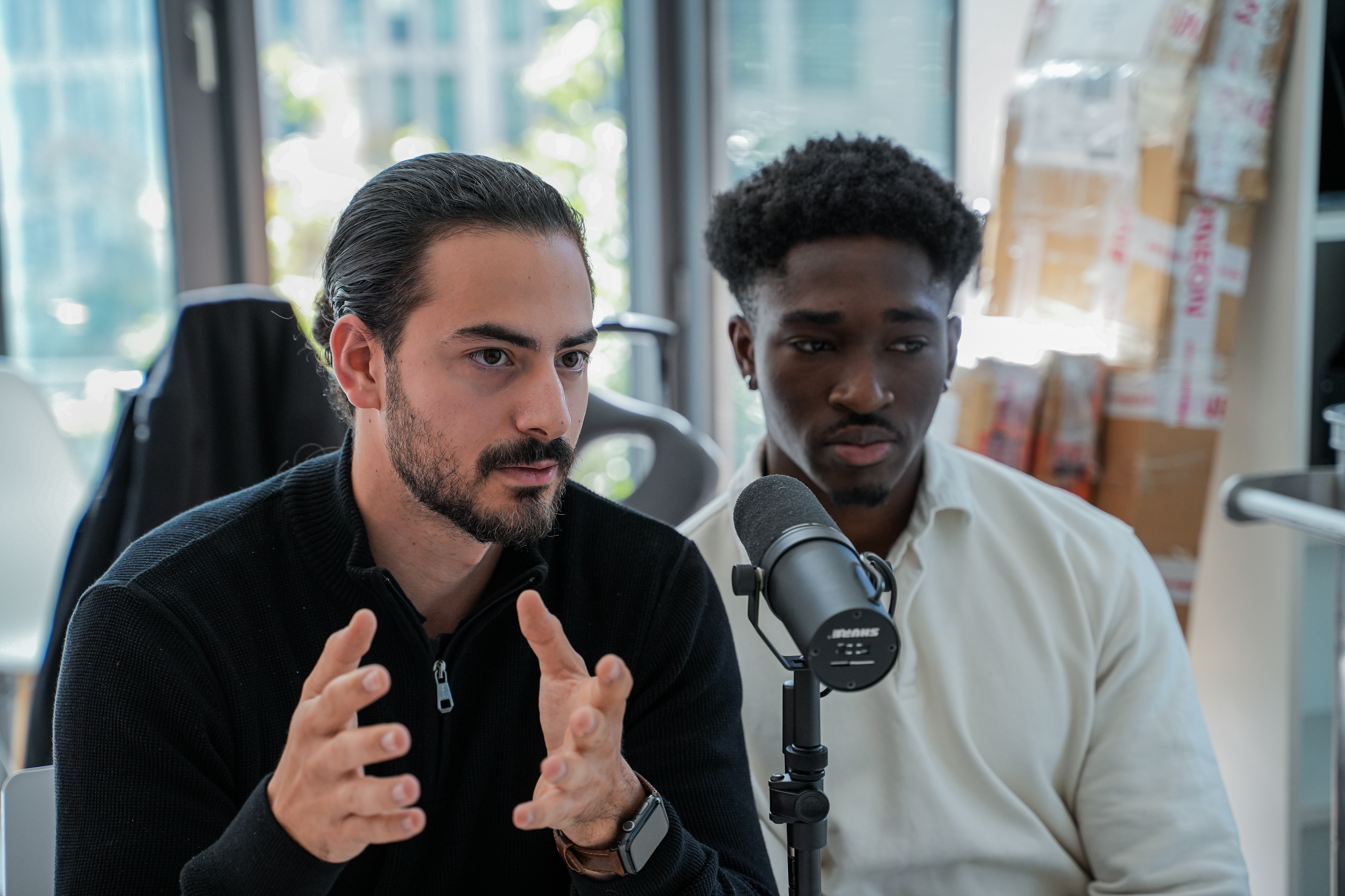 Teaching Finance: Mit Geldanlage-Videos zu 900.000 Followern auf Tiktok – FinanceFWD