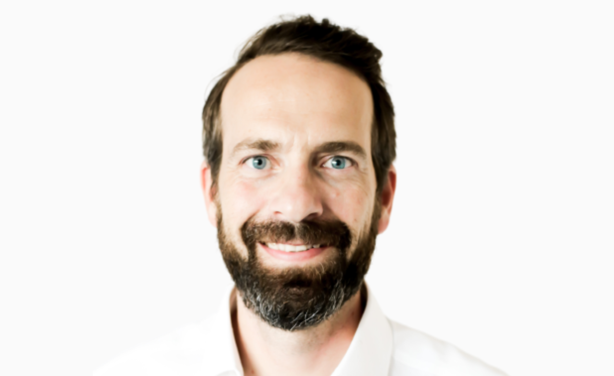 „Investmentbanker sollen abends um 18 Uhr zu Hause bei ihren Familien sein können“ – Dealcircle-Gründer Kai Hesselmann im FinanceFWD-Podcast – FinanceFWD