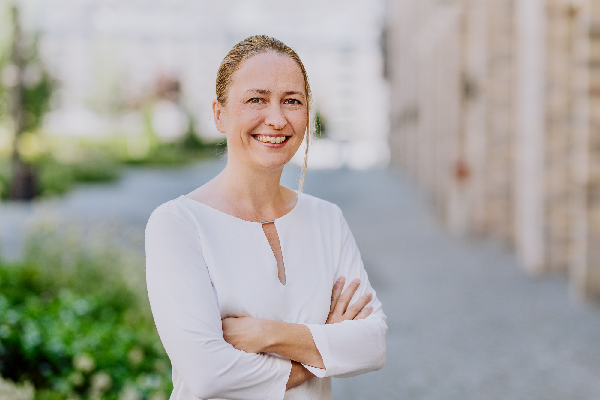 „Durch die Krise der Silicon Valley Bank ist das Thema Einlagensicherung in den Fokus gerückt“: Raisin-Managerin Katharina Lüth im FinanceFWD-Podcast – FinanceFWD