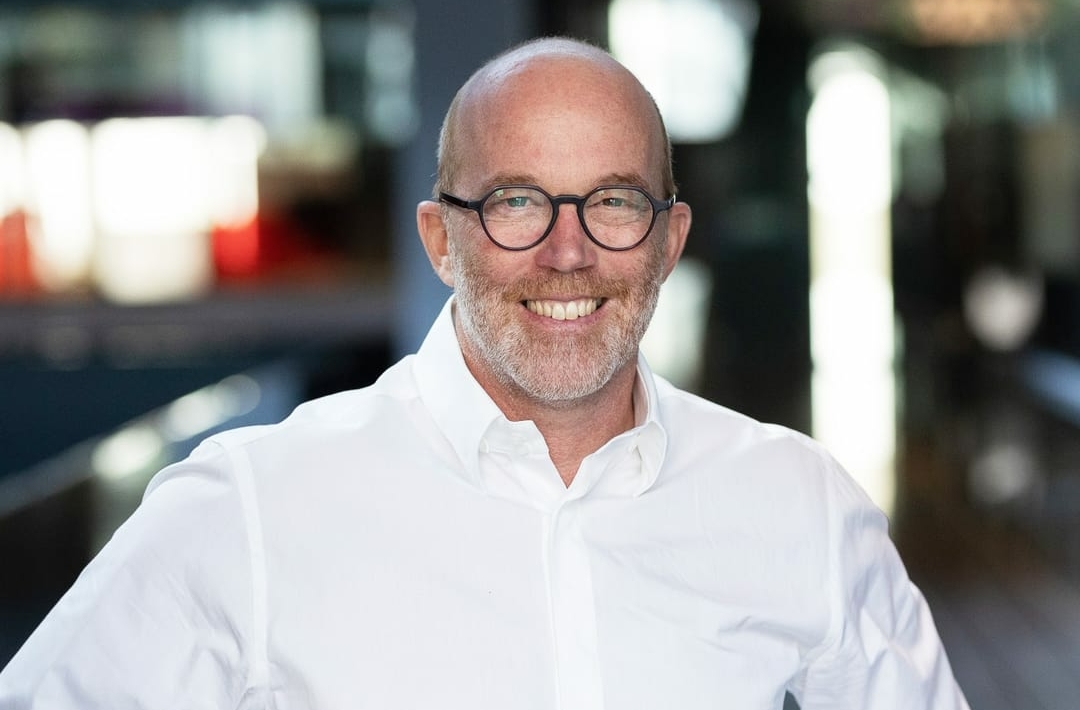 „Apple ist eine der größten Bedrohungen für Fintechs und klassische Banken“ – Speedinvest-CEO Oliver Holle im FinanceFWD-Podcast – FinanceFWD