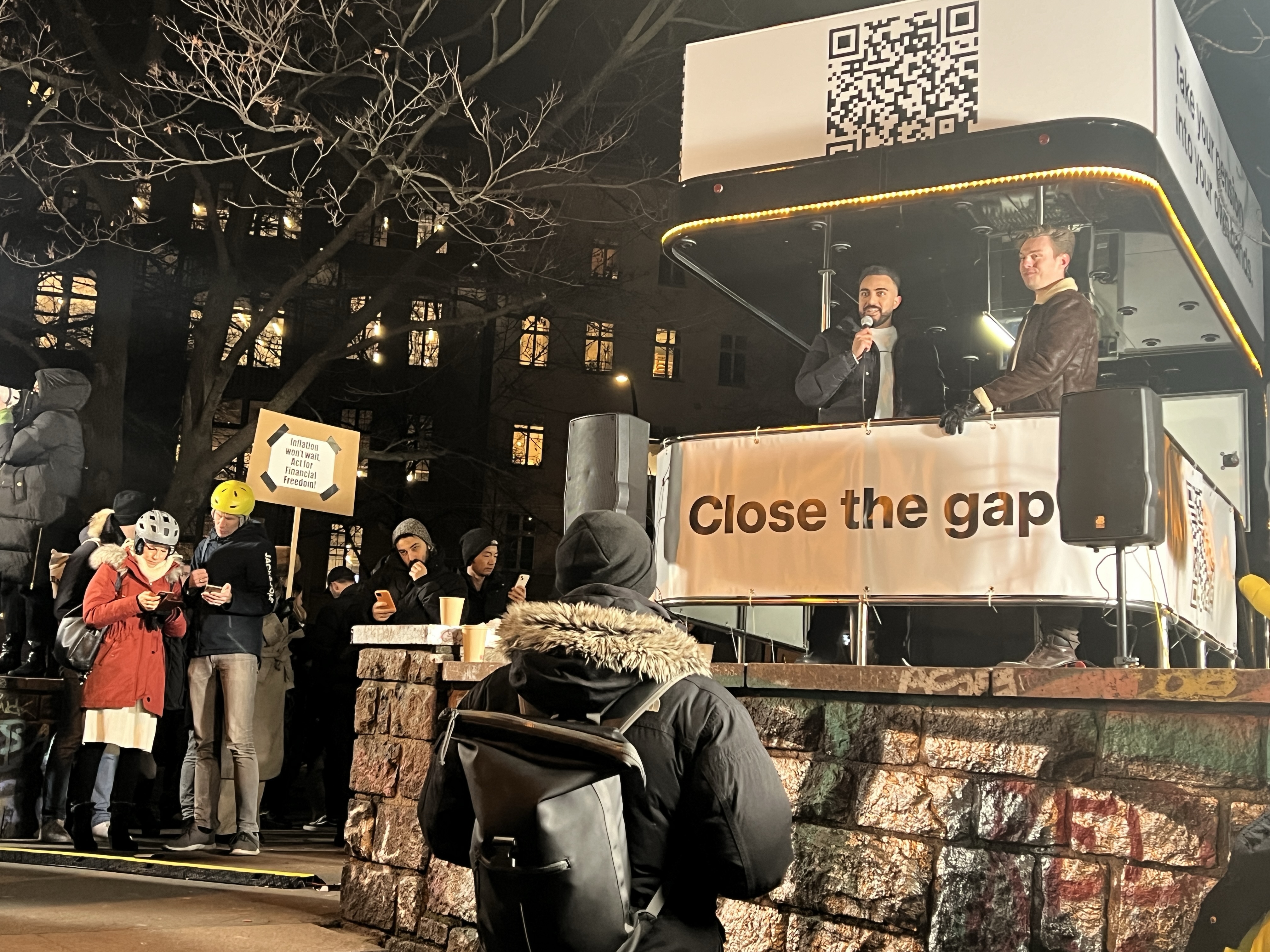 Der bizarre 50-Minuten-Protest von Trade Republic – FinanceFWD