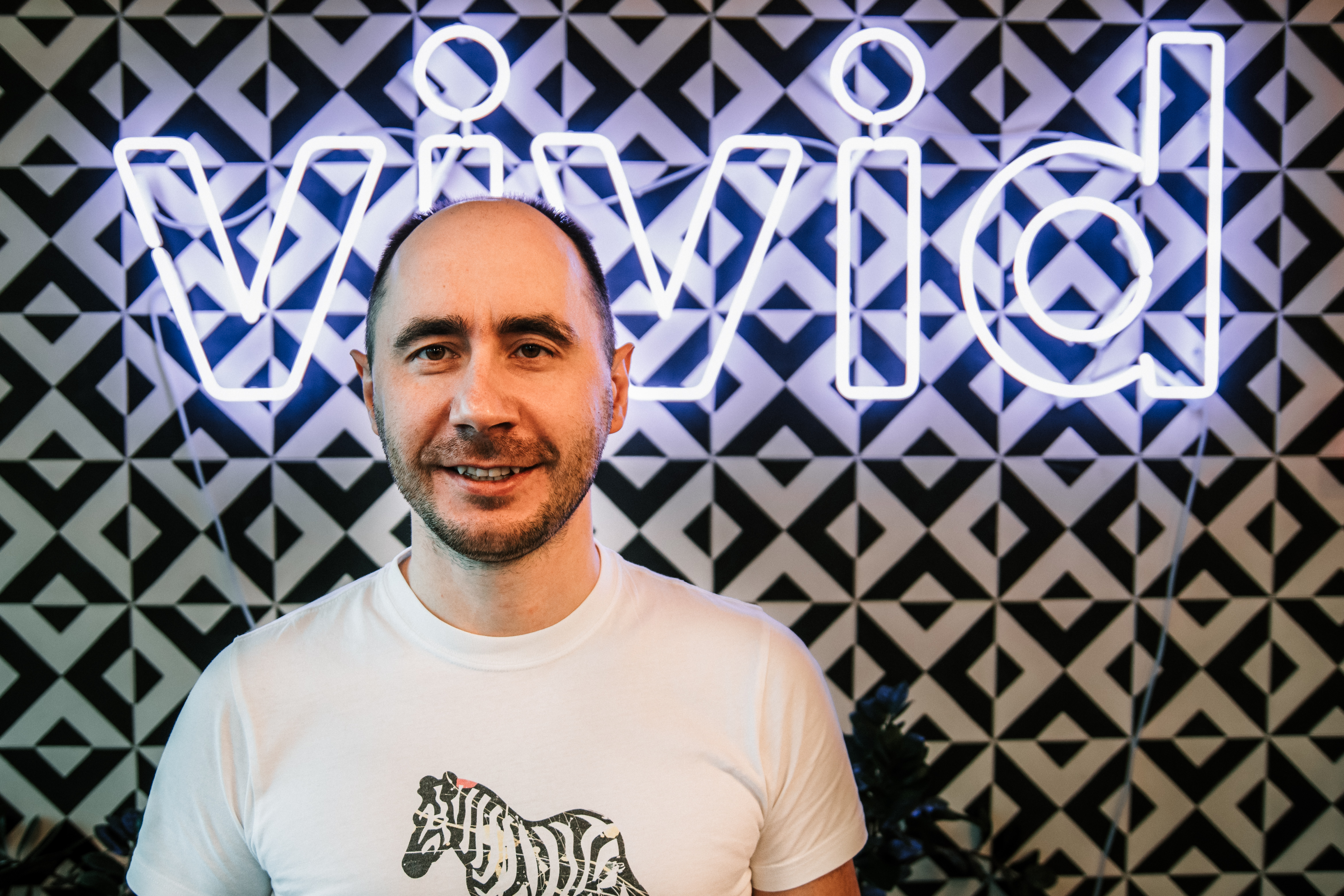 Aus mit dem Traum der Super-App? – Vivid-Gründer Alexander Emeshev im FinanceFWD-Podcast – FinanceFWD