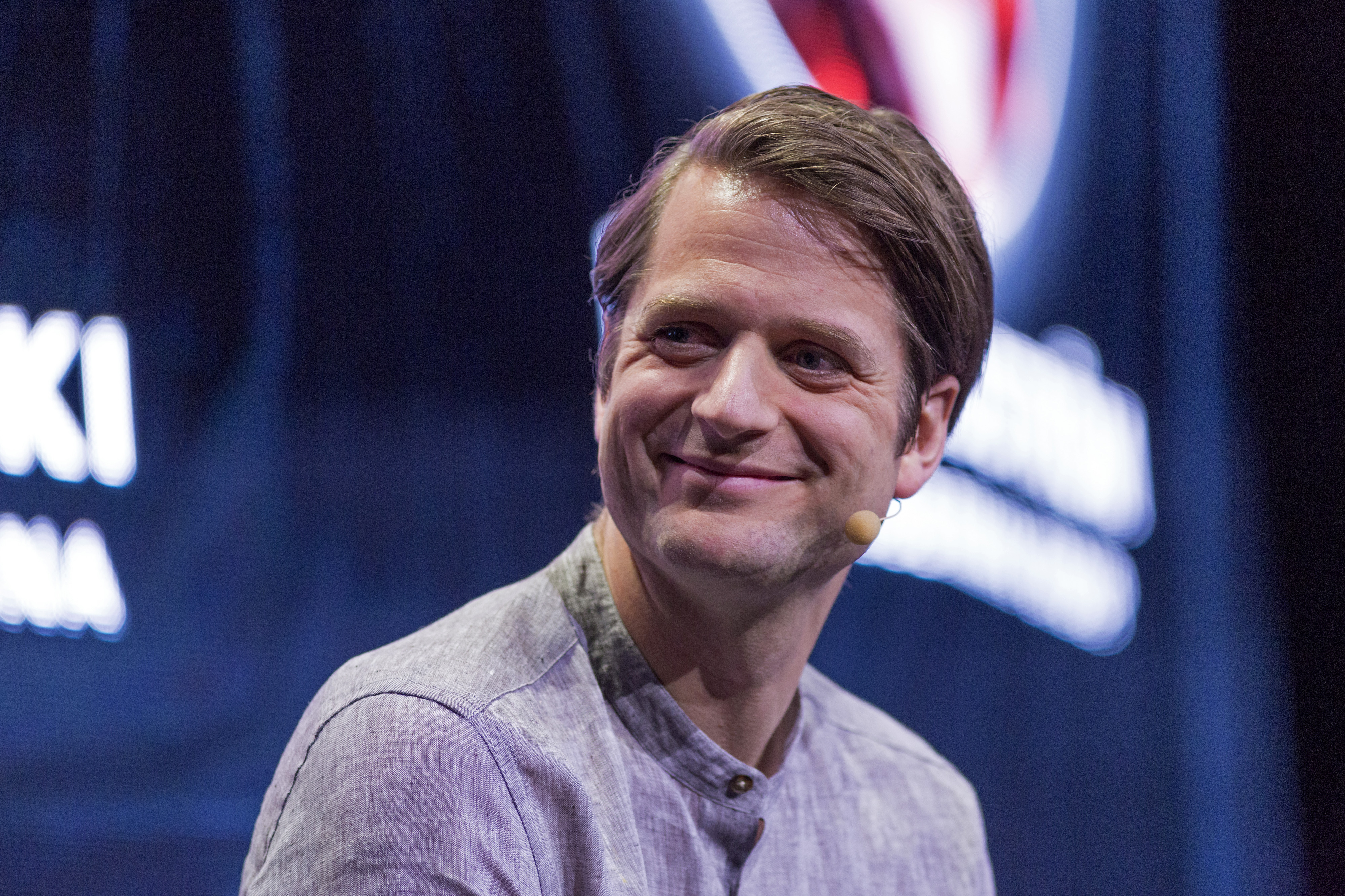 „Durch KI haben wir künftig weniger Mitarbeiter, aber wollen ihnen mehr zahlen“ – Klarna-Chef Sebastian Siemiatkowski im FinanceFWD-Podcast – FinanceFWD